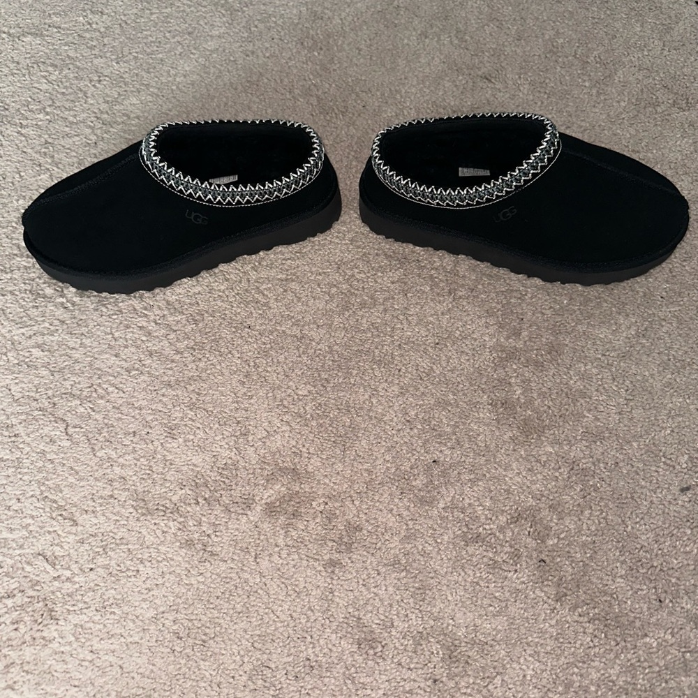 UGG Tasman Slipper